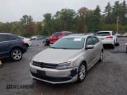 ✅ 2013 Volkswagen Jetta SE • VIN: 3VWDP7AJ9DM214434 • Lot: 43285239. Wystawiony na IAAI z przebiegiem 120 446 mil. Bezpłatny archiwum sprzedaży aukcyjnych z USA i szczegółowy raport historii pojazdu na DreamBid. Zdjęcie 2.