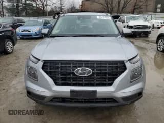 ✅ 2022 Hyundai Venue SE • VIN: KMHRB8A35NU201557 • Lot: 83431004. Listed on Copart with 19,043 mi. Free auction sales archive from the USA and detailed vehicle history report at DreamBid. Image 5.
