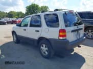 ✅ 2004 Ford Escape XLS • VIN: 1FMYU02184KA89044 • Lot: 43033932. Listed on IAAI with 211,537 mi. Free auction sales archive from the USA and detailed vehicle history report at DreamBid. Image 3.