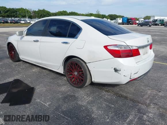 ✅ 2014 Honda Accord EX-L • VIN: 1HGCR2F83EA180993 • Lot: 43579221. Listed on IAAI with 196,815 mi. Free auction sales archive from the USA and detailed vehicle history report at DreamBid. Image 3.