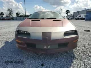 1994 Chevrolet Camaro z VIN 2G1FP22S7R2220207, wystawiony jako Copart lot #44044345 z przebiegiem 164 648 mil mil oraz Czysty tytuł • Clean title. Historia ofert i sprzedaży dostępna na DreamBid. Obrazek 5.