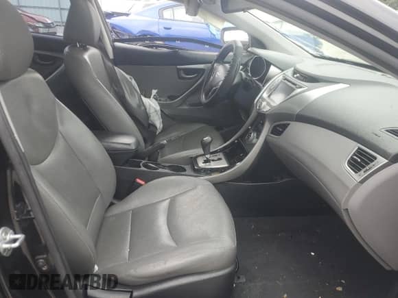 2013 Hyundai Elantra Limited с VIN KMHDH4AE9DU870495, выставлен на аукционе Copart как лот 67137195 с пробегом Не указан миль и Списание • Salvage title. История ставок и продаж доступна на DreamBid. Изображение 7.