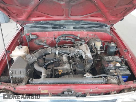 ✅ 1996 Toyota Tacoma • VIN: 4TAVL52N1TZ171015 • Lot: 43296681. Listed on IAAI with 246,221 mi. Free auction sales archive from the USA and detailed vehicle history report at DreamBid. Image 10.