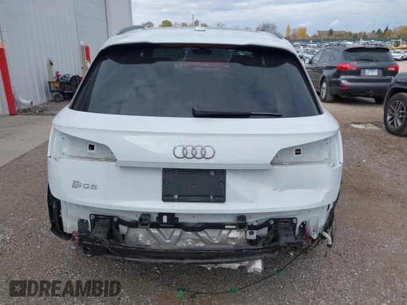 ✅ 2020 Audi SQ5 Premium Plus • VIN: WA1B4AFY3L2076685 • Лот: 43601534. Опубликован ранее на IAAI с пробегом 56 657 миль. Бесплатный доступ к архиву аукционных продаж из США и подробный отчёт об истории автомобиля на DreamBid. Изображение 17.