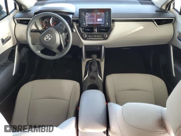 ✅ 2022 Toyota Corolla Cross L • VIN: 7MUAAAAG4NV020474 • Lot: 87018265. Listed on Copart with 29,372 mi. Free auction sales archive from the USA and detailed vehicle history report at DreamBid. Image 8.