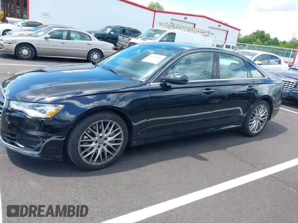 ✅ 2016 Audi A6 Premium Plus • VIN: WAUDFAFC7GN173855 • Lot: 42522691. Wystawiony na IAAI z przebiegiem 103 922 mil. Bezpłatny archiwum sprzedaży aukcyjnych z USA i szczegółowy raport historii pojazdu na DreamBid. Zdjęcie 14.