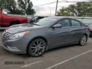 ✅ 2013 Hyundai Sonata SE • VIN: 5NPEC4AC9DH786421 • Lot: 72600454. Wystawiony na Copart z przebiegiem 193 963 mil. Bezpłatny archiwum sprzedaży aukcyjnych z USA i szczegółowy raport historii pojazdu na DreamBid. Zdjęcie 1.