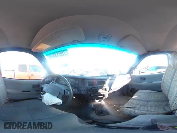 ✅ 1997 Toyota T100 DX • VIN: JT4UN22D7V0035205 • Lot: 75953824. Wystawiony na Copart z przebiegiem 196 449 mil. Bezpłatny archiwum sprzedaży aukcyjnych z USA i szczegółowy raport historii pojazdu na DreamBid. Zdjęcie 12.