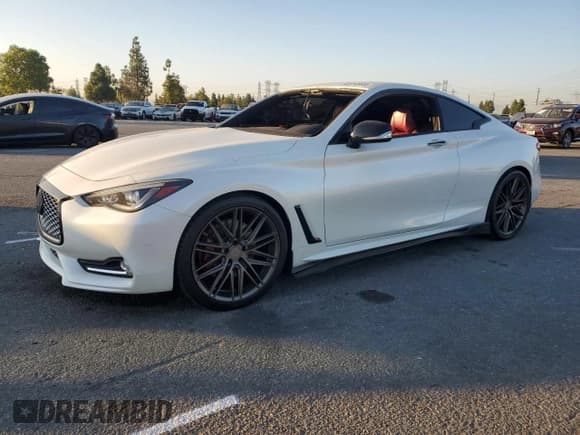 ✅ 2019 Infiniti Q60 Red Sport 400 • VIN: JN1FV7EK2KM360321 • Lot: 80814955. Listed on Copart with 85,318 mi. Free auction sales archive from the USA and detailed vehicle history report at DreamBid. Image 1.