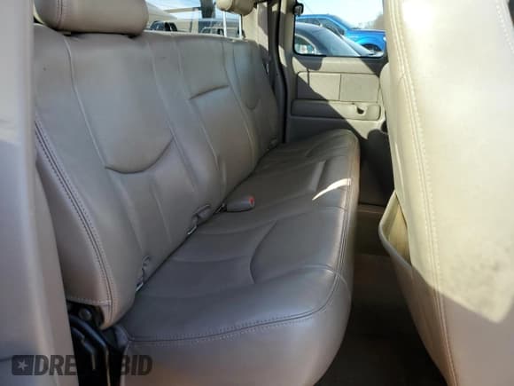 ✅ 2005 Chevrolet Silverado 1500 LT • VIN: 1GCEC19T25Z161808 • Лот: 47435025. Опубликован ранее на Copart с пробегом 163 632 миль. Бесплатный доступ к архиву аукционных продаж из США и подробный отчёт об истории автомобиля на DreamBid. Изображение 10.