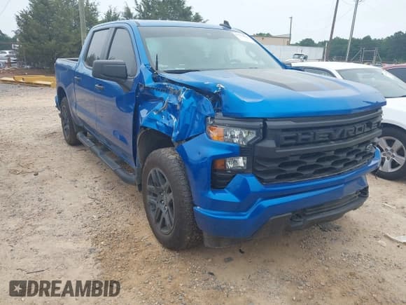 ✅ 2024 Chevrolet Silverado 1500 Custom • VIN: 1GCPDBEK7RZ214839 • Lot: 42280995. Listed on IAAI with 18,755 mi. Free auction sales archive from the USA and detailed vehicle history report at DreamBid. Image 1.