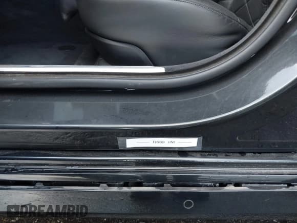 ✅ 2024 BMW i7 M70 • VIN: WBY83EH03RCP11679 • Lot: 43275388. Wystawiony na IAAI z przebiegiem 21 454 mil. Bezpłatny archiwum sprzedaży aukcyjnych z USA i szczegółowy raport historii pojazdu na DreamBid. Zdjęcie 6.