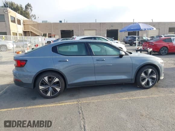 ✅ 2023 Polestar 2 • VIN: YSMEG3KA0PL120080 • Lot: 43794489. Wystawiony na IAAI z przebiegiem 36 561 mil. Bezpłatny archiwum sprzedaży aukcyjnych z USA i szczegółowy raport historii pojazdu na DreamBid. Zdjęcie 13.