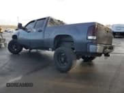 ✅ 2010 GMC Sierra 2500HD SLE • VIN: 1GT4K0B61AF117985 • Lot: 85198154. Wystawiony na Copart z przebiegiem Nie podano. Bezpłatny archiwum sprzedaży aukcyjnych z USA i szczegółowy raport historii pojazdu na DreamBid. Zdjęcie 2.