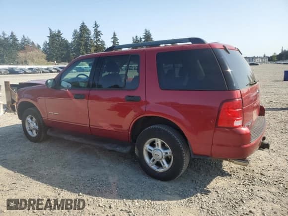 ✅ 2005 Ford Explorer XLT • VIN: 1FMZU73E65UB86621 • Lot: 54251115. Wystawiony na Copart z przebiegiem 161 485 mil. Bezpłatny archiwum sprzedaży aukcyjnych z USA i szczegółowy raport historii pojazdu na DreamBid. Zdjęcie 2.