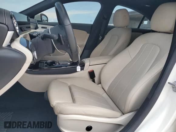 2021 Mercedes-Benz CLA 250 z VIN W1K5J4GB2MN189993, wystawiony jako Copart lot #68920145 z przebiegiem 52 840 mil mil oraz Szkoda całkowita • Salvage title. Historia ofert i sprzedaży dostępna na DreamBid. Obrazek 7.