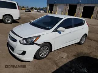 2014 Hyundai Accent GS with VIN KMHCT5AE6EU149889, listed as a Copart auction lot 84588915 with 136,049 mi miles and Clean title. Bid and sale history available at DreamBid. Image 1.