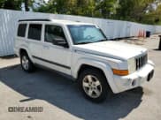 ✅ 2007 Jeep Commander Sport • VIN: 1J8HH48K47C533771 • Lot: 71156205. Listed on Copart with 218,500 mi. Free auction sales archive from the USA and detailed vehicle history report at DreamBid. Image 4.