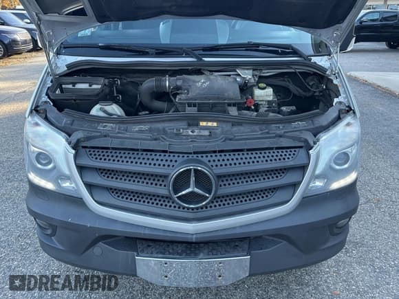 ✅ 2014 Mercedes-Benz Sprinter Passenger • VIN: WDZPE7CC6E5842740 • Lot: 77664544. Wystawiony na Copart z przebiegiem 182 288 mil. Bezpłatny archiwum sprzedaży aukcyjnych z USA i szczegółowy raport historii pojazdu na DreamBid. Zdjęcie 7.