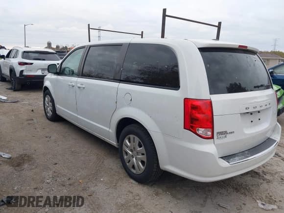 ✅ 2018 Dodge Grand Caravan SE • VIN: 2C4RDGBG0JR190632 • Lot: 43597423. Wystawiony na IAAI z przebiegiem 134 414 mil. Bezpłatny archiwum sprzedaży aukcyjnych z USA i szczegółowy raport historii pojazdu na DreamBid. Zdjęcie 3.