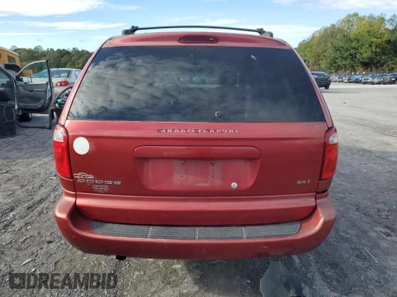 ✅ 2005 Dodge Caravan SXT • VIN: 2D4GP44L35R382272 • Лот: 82443025. Опубликован ранее на Copart с пробегом 220 037 миль. Бесплатный доступ к архиву аукционных продаж из США и подробный отчёт об истории автомобиля на DreamBid. Изображение 6.