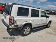 ✅ 2006 Jeep Commander Limited • VIN: 1J8HG58N46C165562 • Lot: 80086975. Wystawiony na Copart z przebiegiem 109 974 mil. Bezpłatny archiwum sprzedaży aukcyjnych z USA i szczegółowy raport historii pojazdu na DreamBid. Zdjęcie 3.
