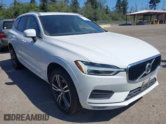 ✅ 2019 Volvo XC60 Momentum • VIN: LYVA22RK5KB191242 • Lot: 42697675. Wystawiony na IAAI z przebiegiem 64 410 mil. Bezpłatny archiwum sprzedaży aukcyjnych z USA i szczegółowy raport historii pojazdu na DreamBid. Zdjęcie 1.