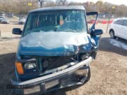 ✅ 1994 Chevrolet Astro • VIN: 1GBDM15Z0RB136203 • Лот: 43665146. Опубликован ранее на IAAI с пробегом 175 321 миль. Бесплатный доступ к архиву аукционных продаж из США и подробный отчёт об истории автомобиля на DreamBid. Изображение 12.