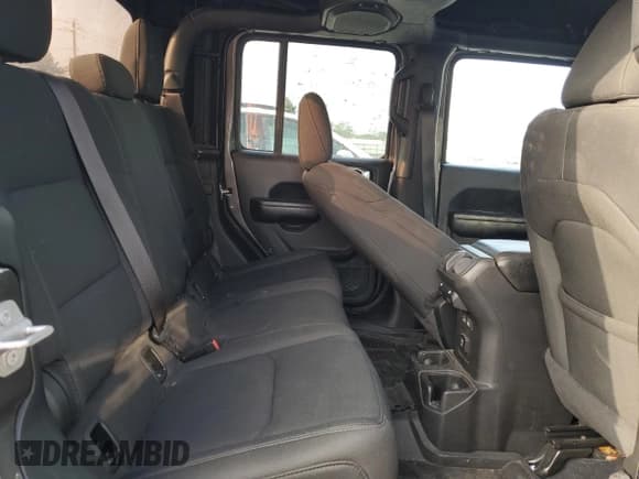 ✅ 2021 Jeep Gladiator Willys • VIN: 1C6HJTAGXML527617 • Lot: 59110005. Wystawiony na Copart z przebiegiem 39 279 mil. Bezpłatny archiwum sprzedaży aukcyjnych z USA i szczegółowy raport historii pojazdu na DreamBid. Zdjęcie 11.