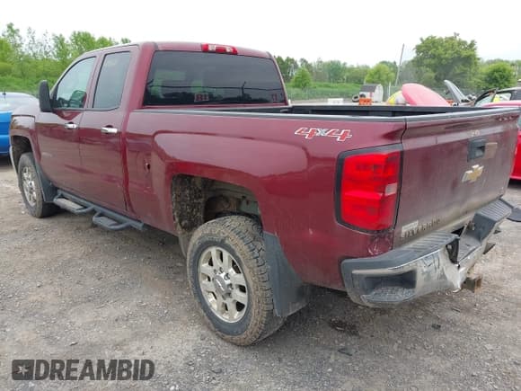 ✅ 2015 Chevrolet Silverado 2500HD LT • VIN: 1GC2KVEG3FZ138187 • Lot: 42406129. Wystawiony na IAAI z przebiegiem 124 512 mil. Bezpłatny archiwum sprzedaży aukcyjnych z USA i szczegółowy raport historii pojazdu na DreamBid. Zdjęcie 3.