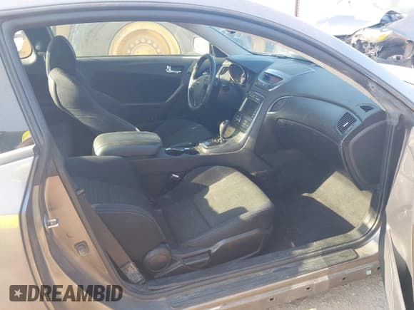 ✅ 2011 Hyundai Genesis Coupe • VIN: KMHHT6KD0BU063278 • Лот: 43204544. Опубликован ранее на IAAI с пробегом 127 966 миль. Бесплатный доступ к архиву аукционных продаж из США и подробный отчёт об истории автомобиля на DreamBid. Изображение 5.