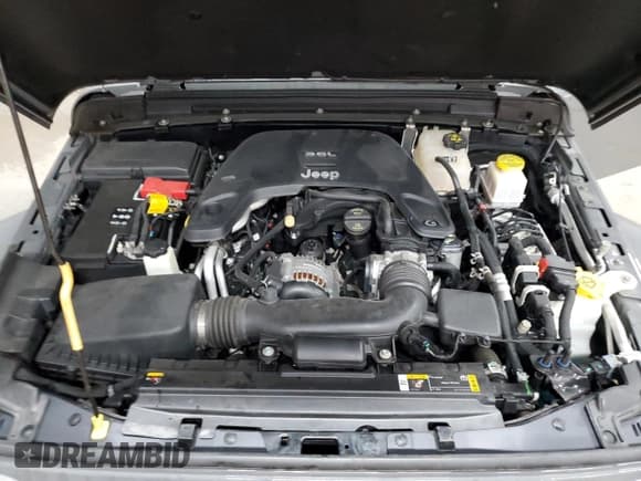 ✅ 2021 Jeep Gladiator High Altitude • VIN: 1C6HJTFG0ML609364 • Lot: 85758225. Wystawiony na Copart z przebiegiem 44 967 mil. Bezpłatny archiwum sprzedaży aukcyjnych z USA i szczegółowy raport historii pojazdu na DreamBid. Zdjęcie 12.