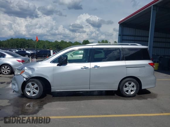 ✅ 2015 Nissan Quest SV • VIN: JN8AE2KP7F9133004 • Lot: 42627198. Wystawiony na IAAI z przebiegiem 109 127 mil. Bezpłatny archiwum sprzedaży aukcyjnych z USA i szczegółowy raport historii pojazdu na DreamBid. Zdjęcie 14.