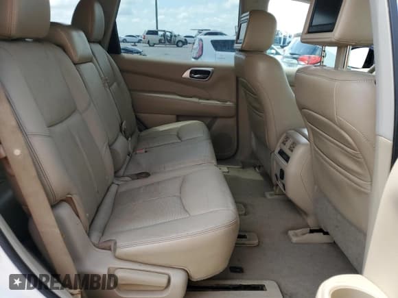 ✅ 2013 Nissan Pathfinder SL • VIN: 5N1AR2MM2DC646014 • Lot: 61781655. Listed on Copart with 262,987 mi. Free auction sales archive from the USA and detailed vehicle history report at DreamBid. Image 11.