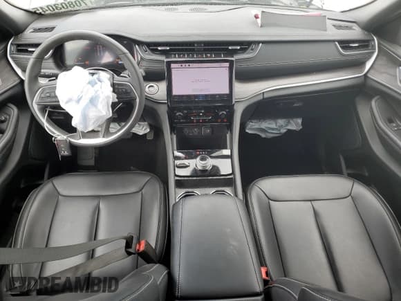 ✅ 2024 Jeep Grand Cherokee Limited • VIN: 1C4RJHBG6RC179489 • Lot: 70803045. Listed on Copart with 13,174 mi. Free auction sales archive from the USA and detailed vehicle history report at DreamBid. Image 8.