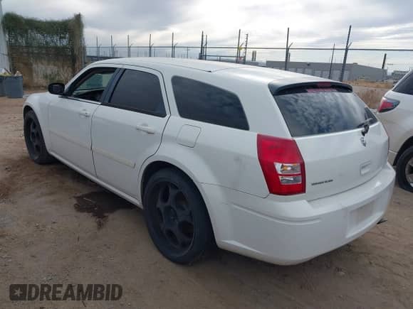 2006 Dodge Magnum с VIN 2D4FV47T76H381775, выставлен на аукционе IAAI как лот 41517278 с пробегом 122 124 миль миль и . История ставок и продаж доступна на DreamBid. Изображение 3.
