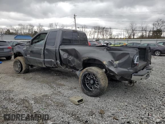 ✅ 2005 Ford F-350 XL • VIN: 1FTWX31P25EB39463 • Лот: 49637815. Опубликован ранее на Copart с пробегом Не указан. Бесплатный доступ к архиву аукционных продаж из США и подробный отчёт об истории автомобиля на DreamBid. Изображение 2.