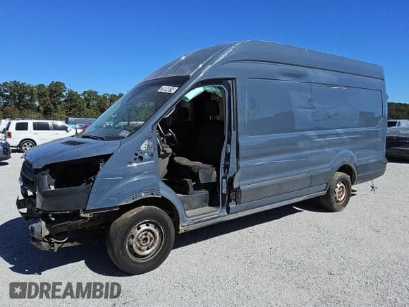 ✅ 2020 Ford Transit Cargo • VIN: 1FTBR3X87LKA72088 • Lot: 75044814. Listed on Copart with 73,961 mi. Free auction sales archive from the USA and detailed vehicle history report at DreamBid. Image 1.
