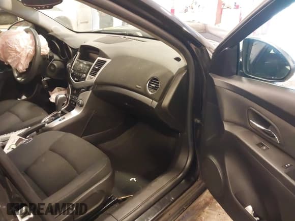 ✅ 2016 Chevrolet Cruze LT • VIN: 1G1PE5SB5G7147386 • Лот: 43496448. Опубликован ранее на IAAI с пробегом 111 355 миль. Бесплатный доступ к архиву аукционных продаж из США и подробный отчёт об истории автомобиля на DreamBid. Изображение 5.