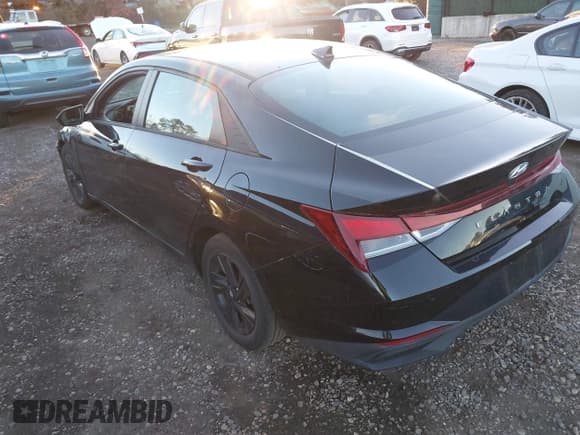 ✅ 2022 Hyundai Elantra SEL • VIN: 5NPLS4AG7NH072222 • Лот: 43585355. Опубликован ранее на IAAI с пробегом 41 644 миль. Бесплатный доступ к архиву аукционных продаж из США и подробный отчёт об истории автомобиля на DreamBid. Изображение 3.