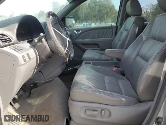 ✅ 2010 Honda Odyssey EX-L • VIN: 5FNRL3H68AB011646 • Lot: 89509985. Listed on Copart with 183,631 mi. Free auction sales archive from the USA and detailed vehicle history report at DreamBid. Image 7.