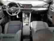 2024 Dodge Hornet R/T z VIN ZACPDFCW0R3A30992, wystawiony jako Copart lot #51642475 z przebiegiem 24 893 mil mil oraz Nie do naprawy • Non repairable. Historia ofert i sprzedaży dostępna na DreamBid. Obrazek 8.