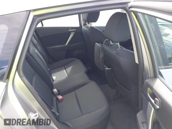 ✅ 2010 Mazda 3 S Sport • VIN: JM1BL1H64A1270469 • Lot: 43242282. Listed on IAAI with 152,088 mi. Free auction sales archive from the USA and detailed vehicle history report at DreamBid. Image 8.