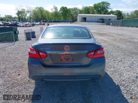 ✅ 2016 Nissan Altima S • VIN: 1N4AL3AP9GN345197 • Lot: 42055331. Listed on IAAI with 154,410 mi. Free auction sales archive from the USA and detailed vehicle history report at DreamBid. Image 17.