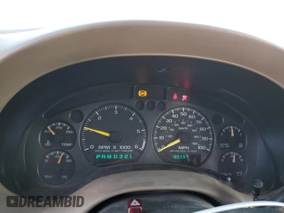 ✅ 1999 Chevrolet Blazer Trailblazer • VIN: 1GNDT13WXX2197828 • Lot: 59288555. Wystawiony na Copart z przebiegiem 180 287 mil. Bezpłatny archiwum sprzedaży aukcyjnych z USA i szczegółowy raport historii pojazdu na DreamBid. Zdjęcie 9.