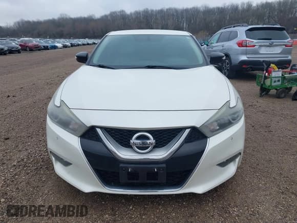 ✅ 2016 Nissan Maxima SL • VIN: 1N4AA6AP6GC431070 • Lot: 42003568. Wystawiony na IAAI z przebiegiem 99 748 mil. Bezpłatny archiwum sprzedaży aukcyjnych z USA i szczegółowy raport historii pojazdu na DreamBid. Zdjęcie 12.