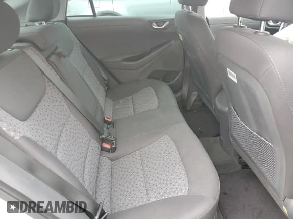 ✅ 2019 Hyundai Ioniq SEL • VIN: KMHC75LC2KU131255 • Lot: 82596764. Wystawiony na Copart z przebiegiem 104 676 mil. Bezpłatny archiwum sprzedaży aukcyjnych z USA i szczegółowy raport historii pojazdu na DreamBid. Zdjęcie 10.