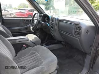 ✅ 2002 Chevrolet S-10 LS • VIN: 1GCCT19W428208226 • Лот: 42268818. Опубликован ранее на IAAI с пробегом 198 847 миль. Бесплатный доступ к архиву аукционных продаж из США и подробный отчёт об истории автомобиля на DreamBid. Изображение 5.