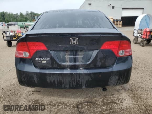 ✅ 2008 Honda Civic DX-G • VIN: 2HGFA16428H024560 • Лот: 61989885. Опубликован ранее на Copart с пробегом 258 406 миль. Бесплатный доступ к архиву аукционных продаж из США и подробный отчёт об истории автомобиля на DreamBid. Изображение 6.
