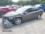 ✅ 2014 Nissan Altima SL • VIN: 1N4AL3APXEC324142 • Лот: 43168033. Опубликован ранее на IAAI с пробегом 131 372 миль. Бесплатный доступ к архиву аукционных продаж из США и подробный отчёт об истории автомобиля на DreamBid. Изображение 2.